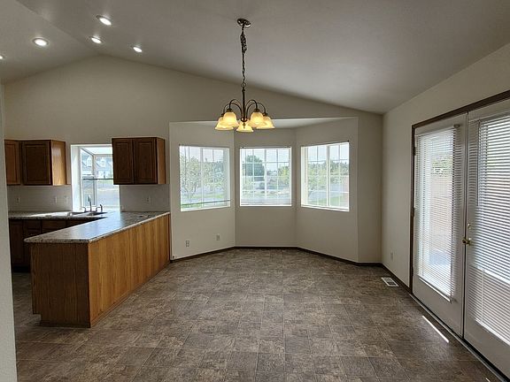 4th image of 5218 Crystal Springs Pl NE