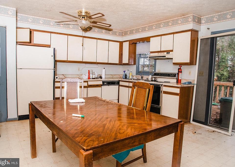 21780 Princeton Dr, Lexington Park, MD 20653 | Zillow