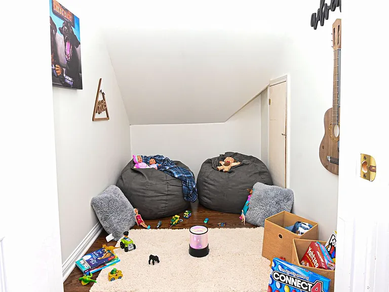 Reading Area