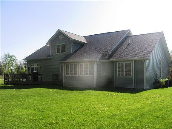 2nd image of 1670 Twin Oaks Dr