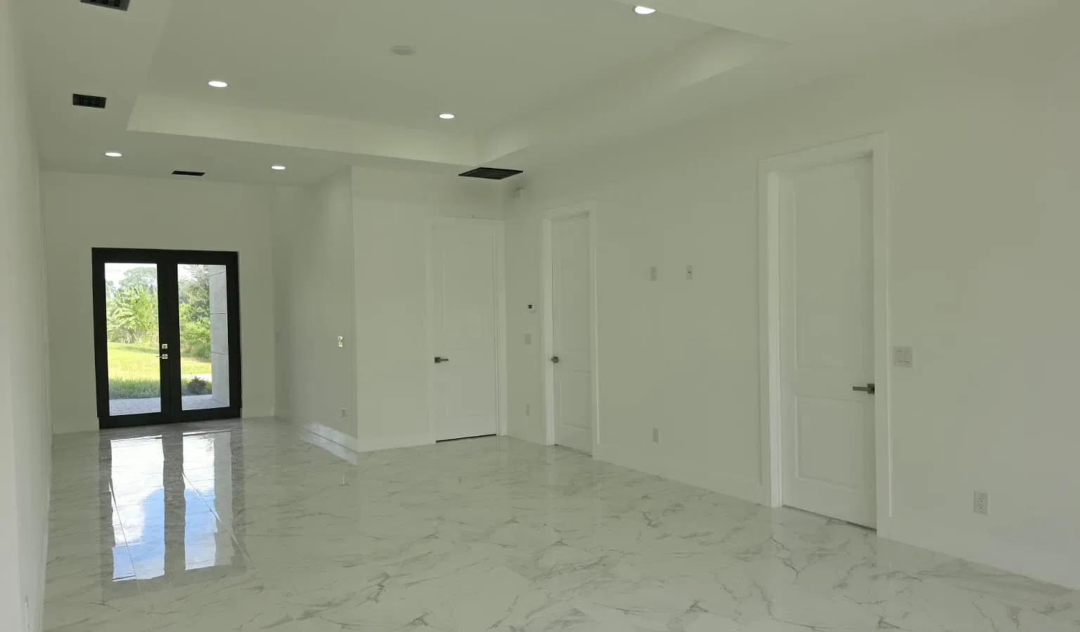 448 Rajah Street - 1 — Photo 4