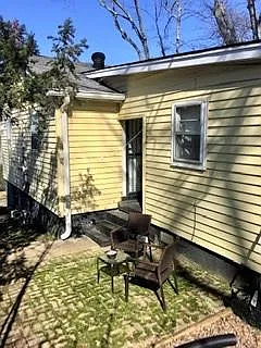 3407 Elkins Ave — Photo 3