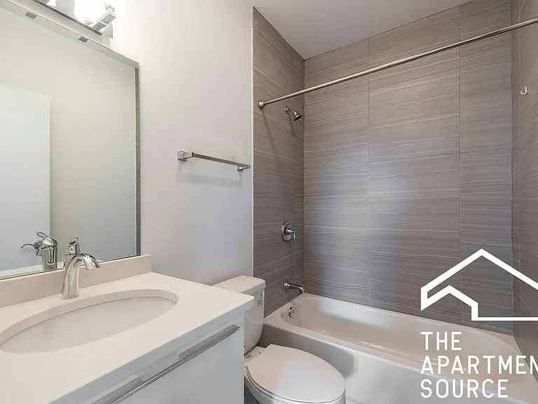2700 W North Ave #303 — Photo 16