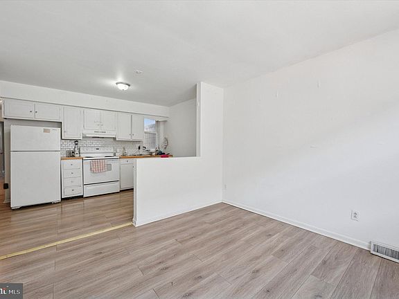 3rd image of 2239 S 15th St #1