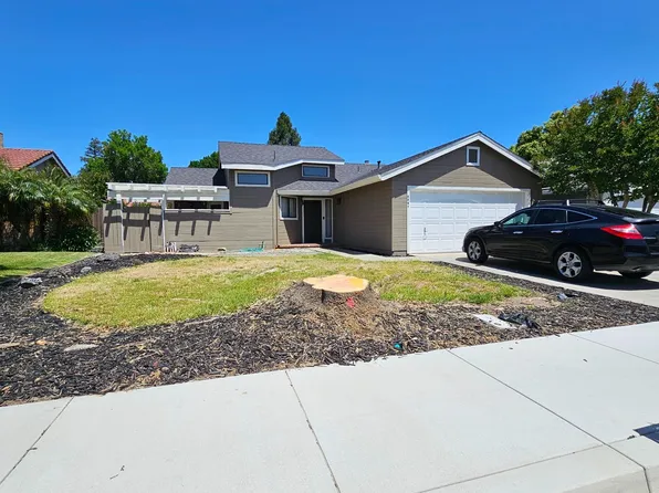 2421 Manor Oak Dr, Modesto, CA 95355