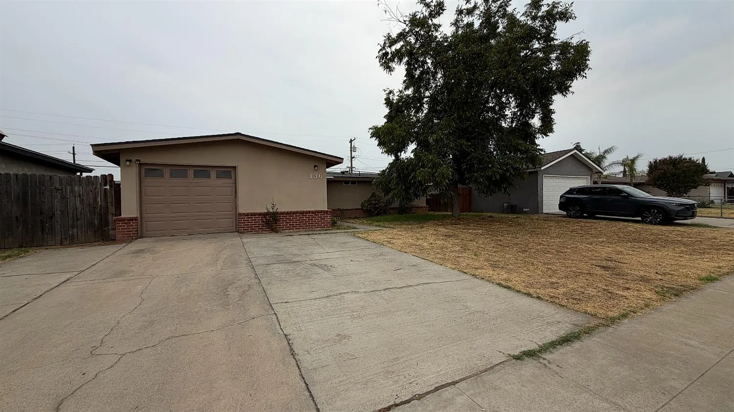 4 bed, 1200 sqft, $2,050 — Photo 2
