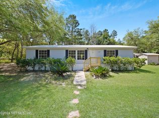 127 Huron St, Interlachen, FL 32148