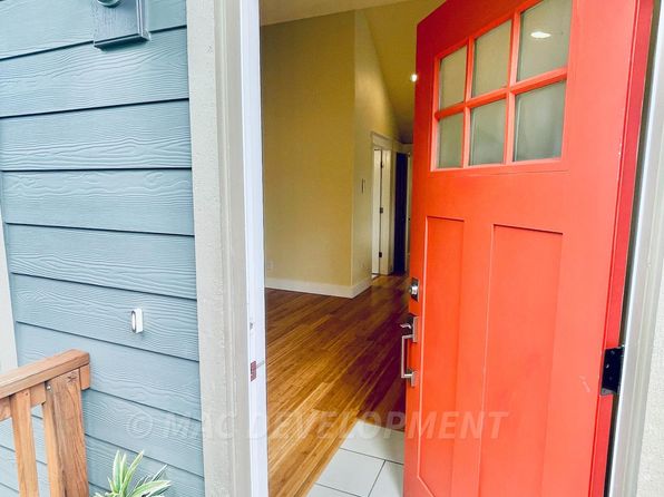 9105 NE Sacramento St Unit B