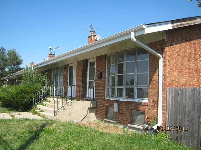 1st image of 8800 Robin Dr APT B