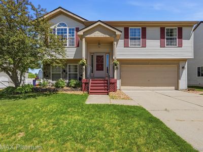1714 Newgate Ln, Howell, MI, 48843