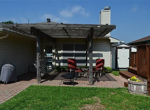 5th image of 1212 Cedarcrest Dr