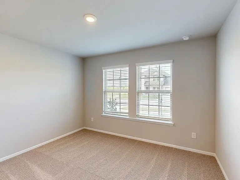 3316 Coronation Ct — Photo 6