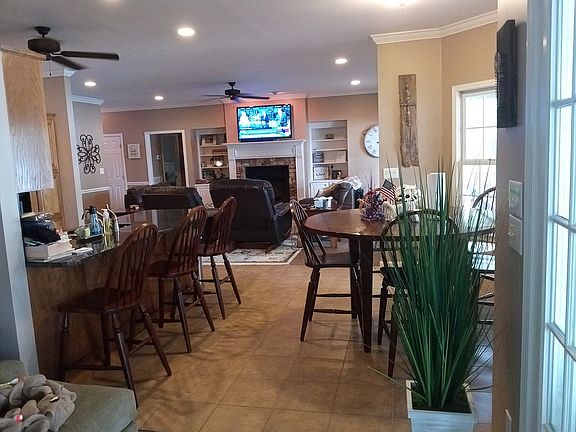 4th image of 127 Billingsley Dr