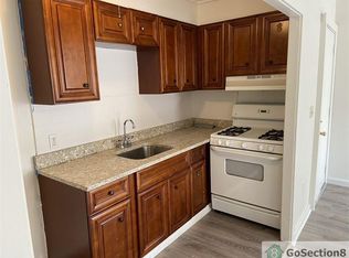19 Danforth St APT 2E, Fall River, MA 02720