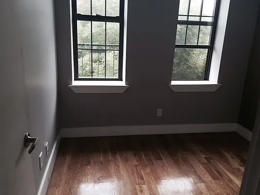 Rented by P Management | media 54