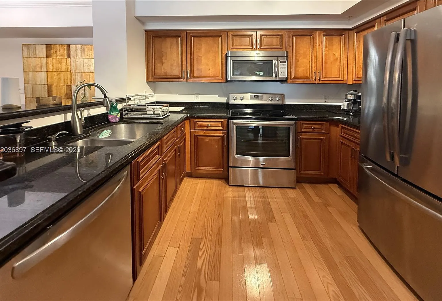 Regent Park Condo — Photo 2