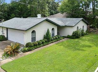 5 Keyser Ln, Gulfport, MS 39507