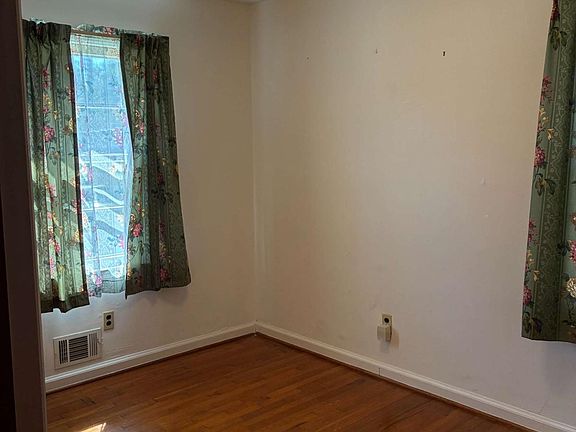 5th image of 6364 Lobelia Rd SW