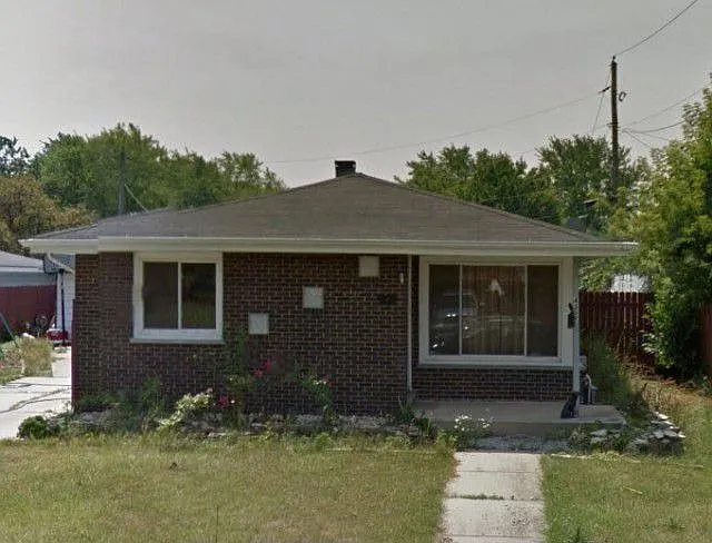 4359 Mann St photo 1