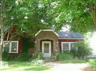 1680 Northwest Dr, Des Moines, IA 50310