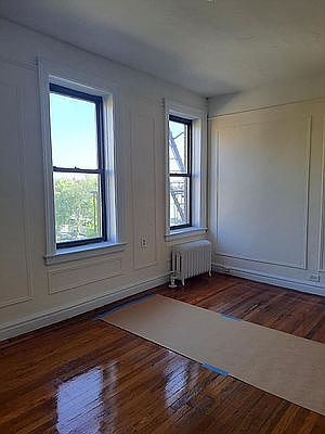 5th image of 4877 Broadway APT 4F