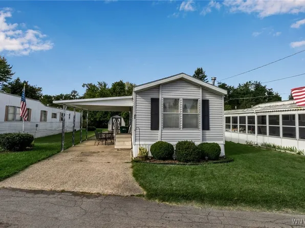 9170 Sheridan Dr #46N, Clarence, NY 14031