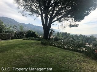 9660 Crystal View Dr, Tujunga, CA 91042