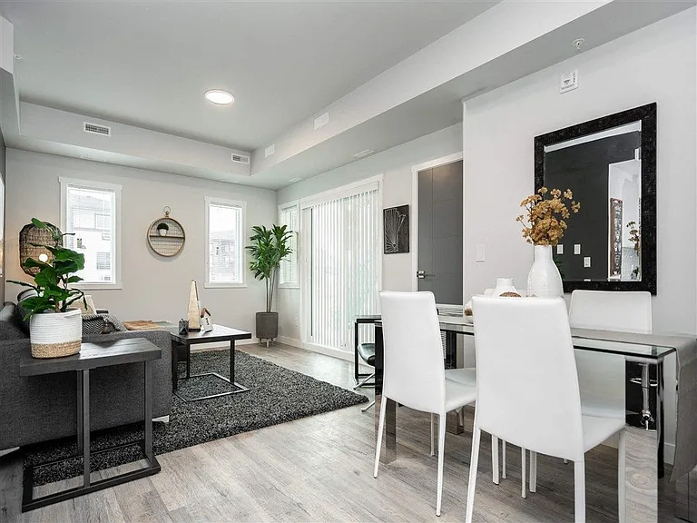 15 Berwick Ct — Photo 7