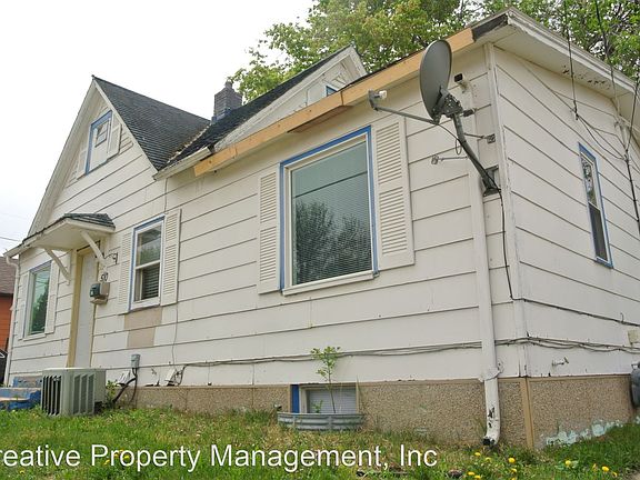 2nd image of 510 Hiawatha St