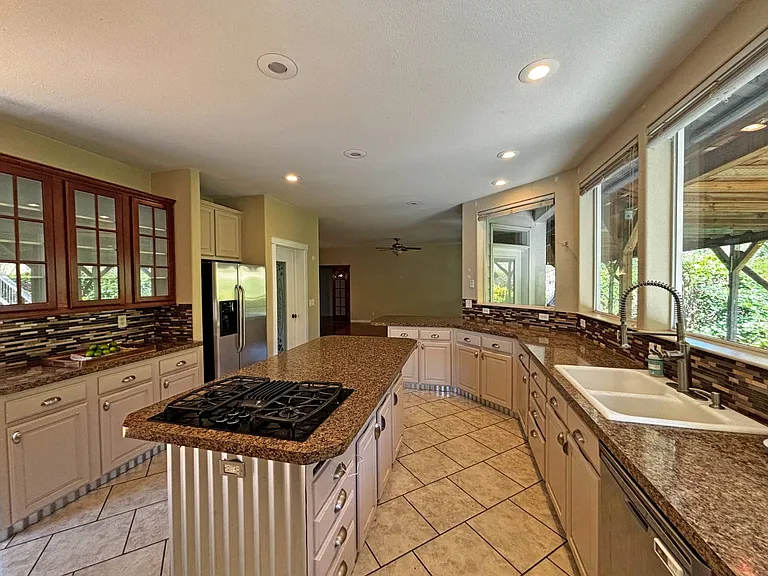 1600 Fort Bragg Rd #2 — Photo 2