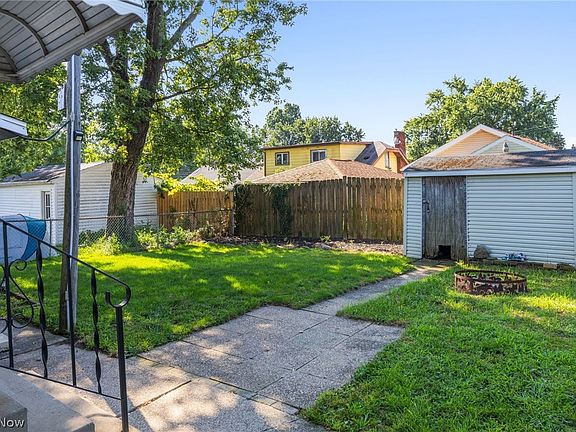 4th image of 1010 Georgia Ave