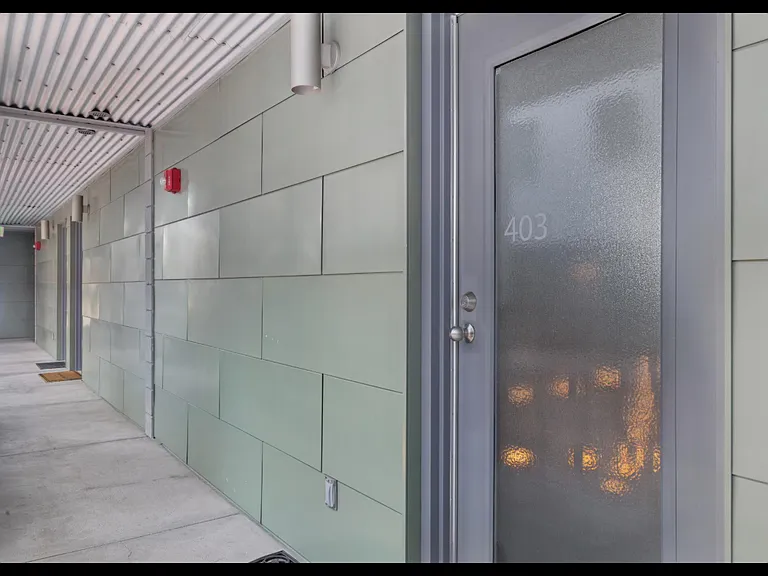 360 W Broadway #403 — Photo 3