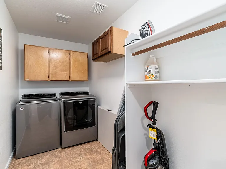 5139 E Fellars Dr — Photo 37