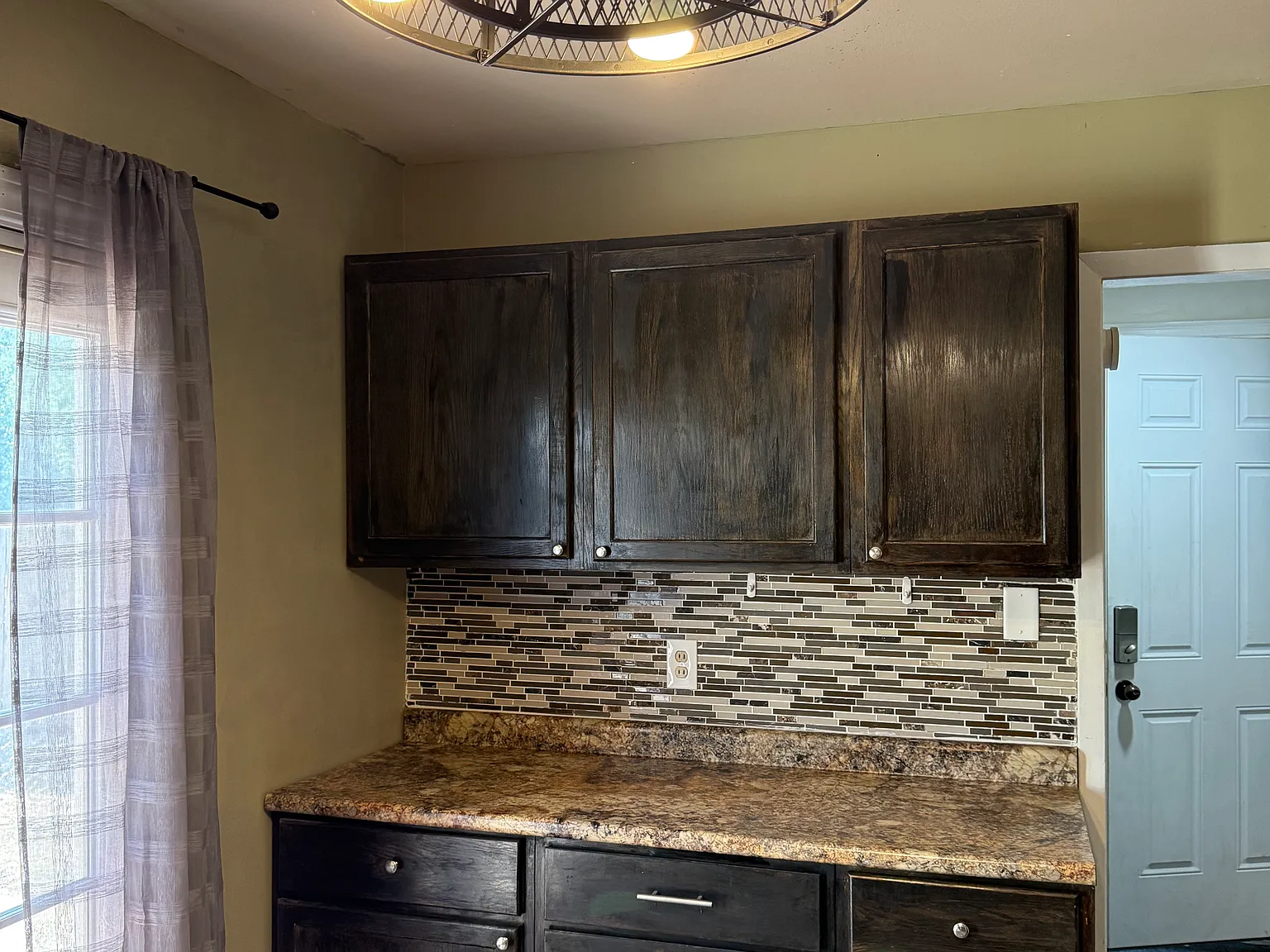 3 bed, 1008 sqft, $1,500 — Photo 4