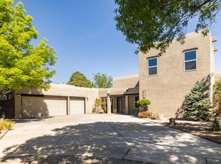 6425 Guadalupe Pl NW, Los Ranchos De Albuquerque, NM 87107
