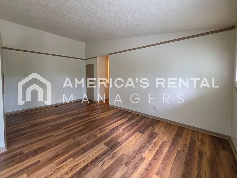 3100 Apple Valley Ln — Photo 7