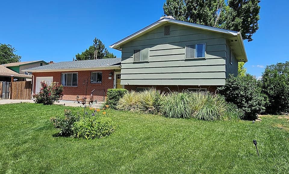 1st image of 35 Bramblewood Ln