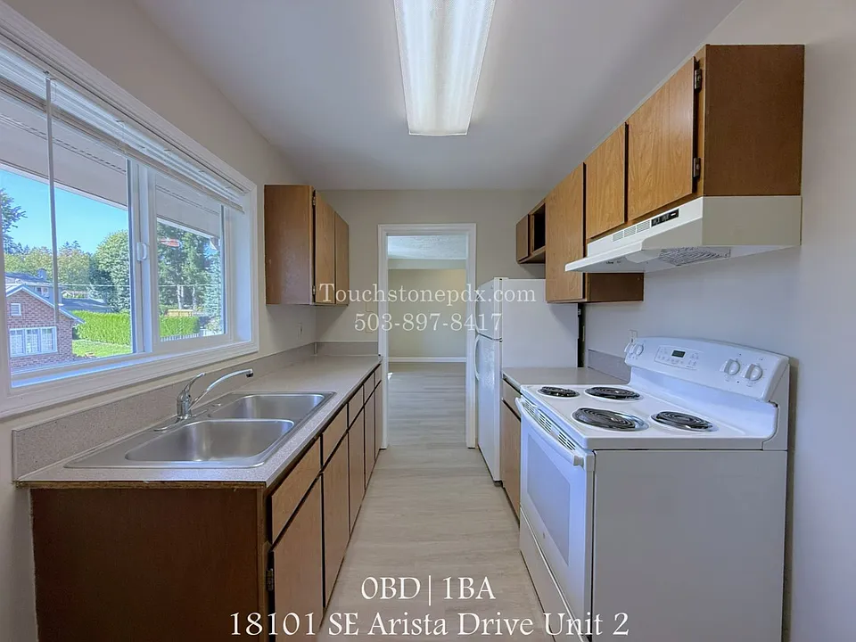 18101 SE Arista Dr
