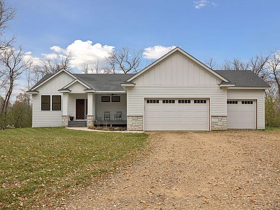 2nd image of 4160 Boulder Cir