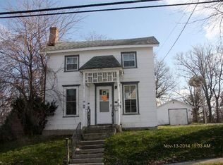 122 N Freemont St, Lowell, IN