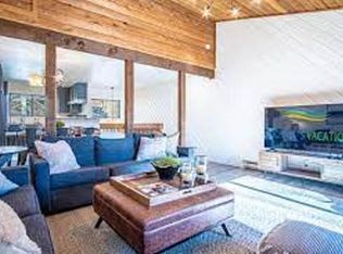 2621 Ridge Ln, Sun Valley, ID 83353