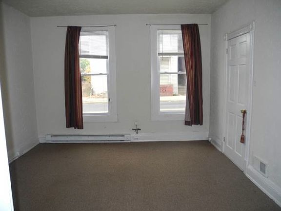 2nd image of 41 S Potomac St #1