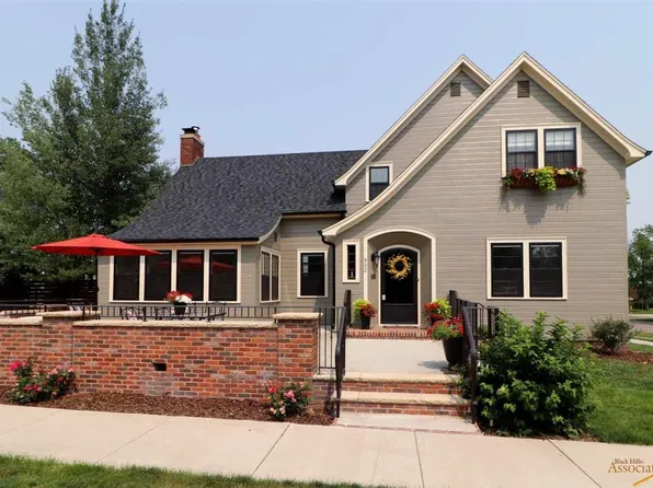 902 Fulton St, Rapid City, SD 57701