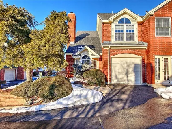 626 Smithfield Rd APT 1006, North Providence, RI 02904