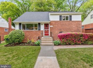 11207 Dewey Rd, Kensington, MD 20895