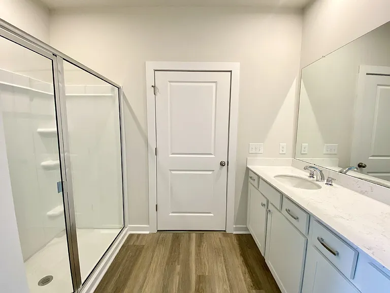 55 Lockwood Dr — Photo 12