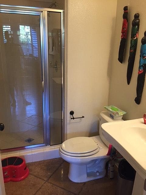 Guest Bathroom 2