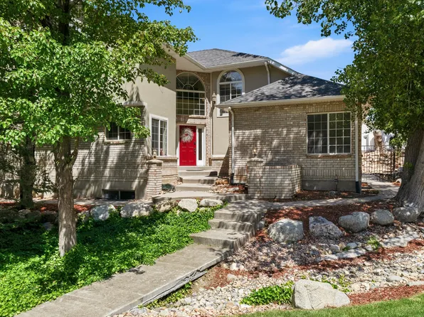 1927 E Bear Creek Dr S, Draper, UT 84020