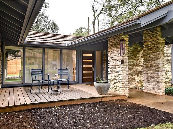2nd image of 3601 Brownwood Dr