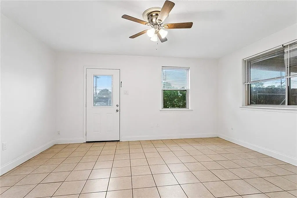 2 bed, 866 sqft, $1,500 — Photo 4